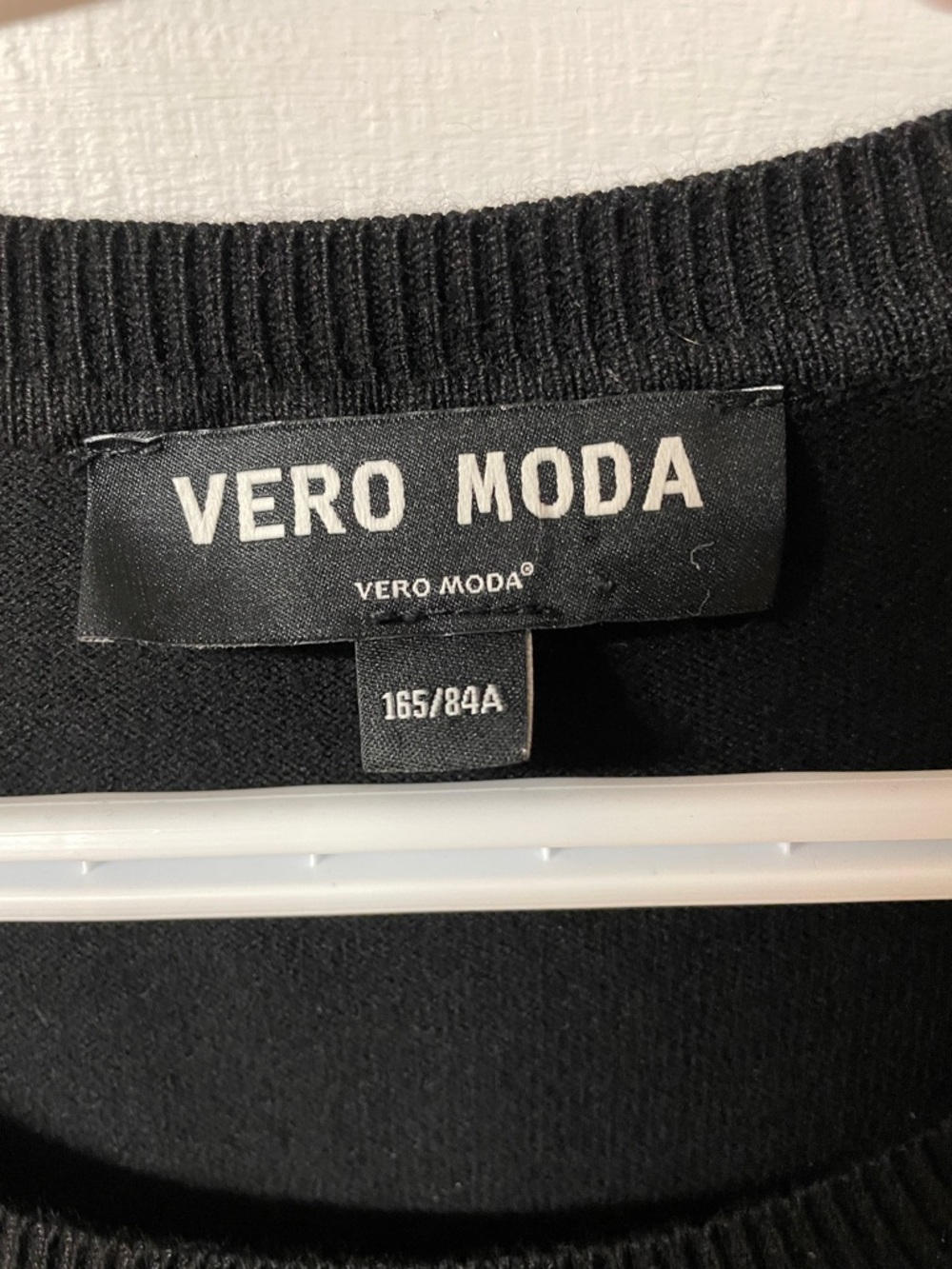 Vero Moda black batwing sleeve “ME” sweater women’s size medium - Picture 3 of 15